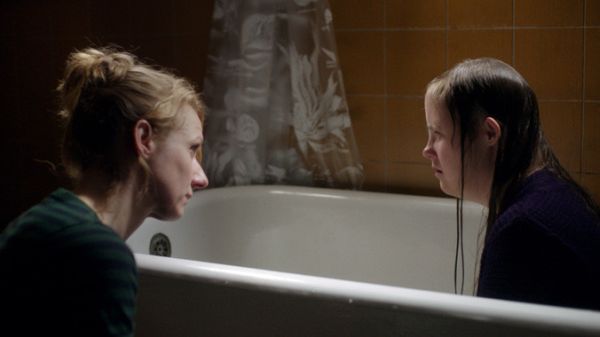 Christina Große und Carina Kühne in 'Be My Baby'(v.l.)