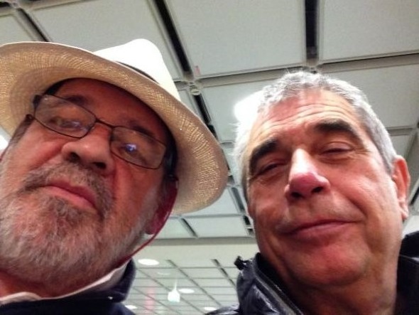 Hans Kreiter und Martin Schuth vor dem Abflug nach Bangkok