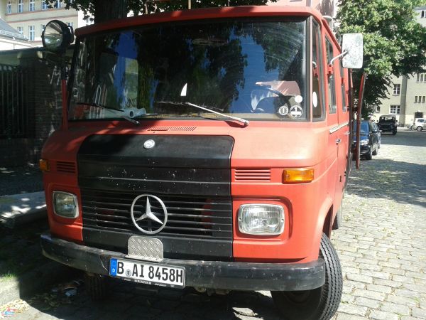 Feuerwehr außer Dienst wird für die Pride Parade mobilisiert