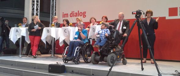 Sigrid Arnade und Raul Krauthausen erstürmten die Bühne
